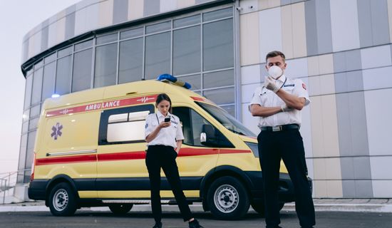 阿拉善盟救护车转运病人算来回费用吗？